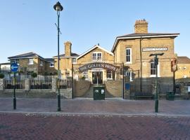 The Golden Hope Wetherspoon，位于锡廷伯恩的酒店