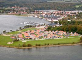 菲斯克纳斯享受度假码头酒店，位于格罗斯滕的度假村