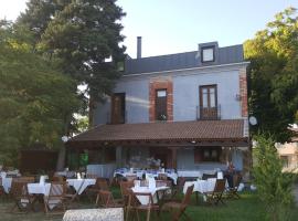 La Puerta de La Ribera，位于Sardón de Duero的酒店