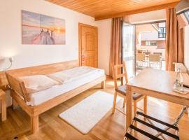Hotel Bettstadl，位于兰茨胡特的酒店