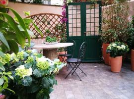 B&B la piazzetta delle regine，位于罗马的酒店