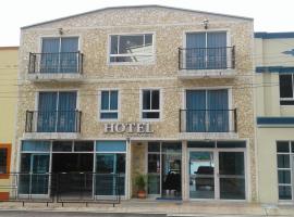 Hotel Orquidea Resort Piscina Bar，位于Los Pantanos的酒店