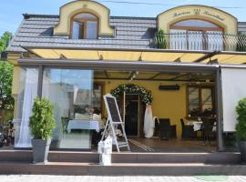 Penzion Rosenthal，位于Ružindol的酒店