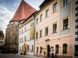 Romantik Hotel Deutsches Haus，位于皮尔纳的酒店