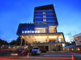 Luminor Hotel Jambi Kebun Jeruk By WH，位于占碑市的Spa酒店