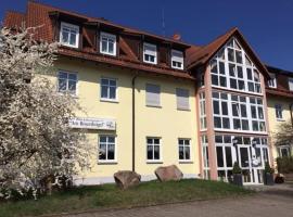 Hotel & Restaurant am Rosenhügel，位于Jüchsen的酒店