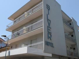 Hotel Silver，位于里米尼费德里科·费里尼国际机场 - RMI附近的酒店