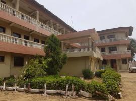 Thinkers Village Hotel，位于Elwa的酒店
