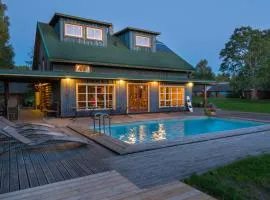 Tuisuliiva Holiday House