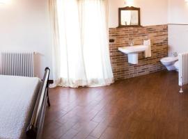 Casa Cipriano large beautiful Apt 120 m2 and small adorable Studio monolocale 23 m2，位于Torretta的公寓