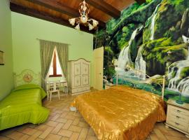 Agriturismo La Palazza，位于萨拉孔西利纳的酒店