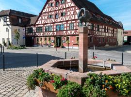DER SCHWAN Hotel & Restaurant，位于Schwanstetten的低价酒店