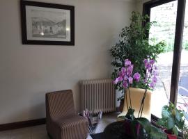 Hotel du Tourisme，位于Zicavo的酒店