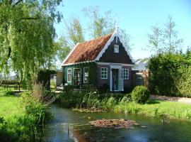 B&B Saense huisje，位于AssendelftHeemskerkse Golfclub附近的酒店