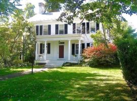 Millbrook Country House，位于Millbrook的酒店