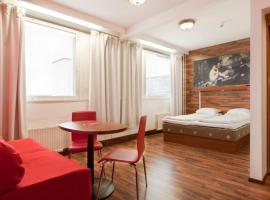 奥美那塞纳尤克酒店，位于塞伊奈约基的酒店