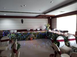 Royal Fort Luxury Hotel，位于Shencottah的酒店