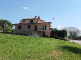 B & B Il Sicomoro，位于Montecarotto的公寓