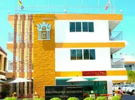 那帕侬河景酒店