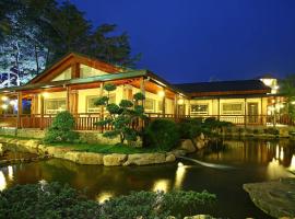 绿庄飞阁渡假会馆，位于埔里的度假村