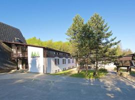 Hotel Pod Šaumburkem，位于Rajnochovice的酒店