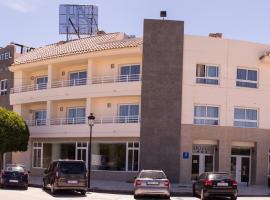 Hotel Valle del Almanzora，位于阿穆尼亚-德阿尔曼索拉的酒店