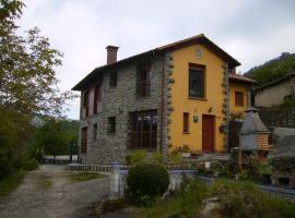 El Mirador de Valdedios " Casa Friera"，位于Puelles的酒店
