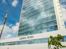 Hotel Luzeiros Recife，位于累西腓Cinco Pontas Fort附近的酒店