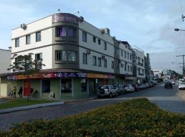 Iria's Hotel，位于廷博的酒店