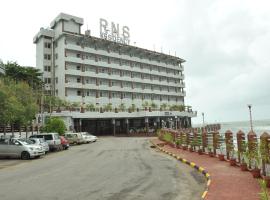 RNS Residency Sea View，位于Māvalli的酒店