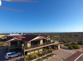 昂若丹可住宿加早餐旅馆@鲨鱼湾，位于德纳姆的酒店