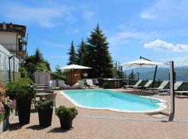 Albergo Ristorante Miramonti Toano，位于Toano的酒店