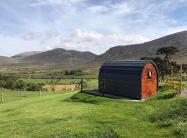 Gorse Hill Glamping，位于纽卡斯尔的豪华帐篷