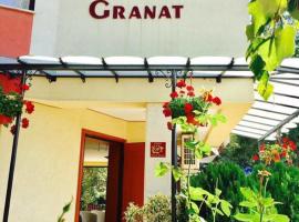 Guest House Granat，位于阳光海滩的酒店