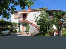 Apartment MIHAJIC M，位于科里米诺的酒店