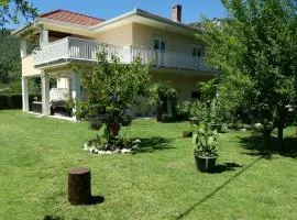 Riverside Guesthouse