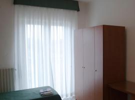 Hotel Aquila，位于Preturo的酒店