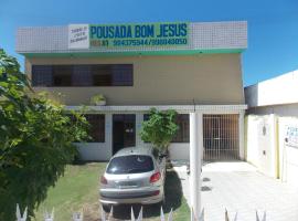Pousada Bom Jesus，位于塔曼达雷Estrela do Mar Square附近的酒店