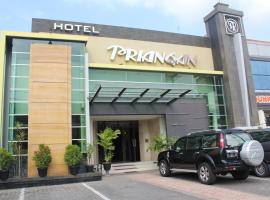 Hotel Priangan，位于井里汶卡塞普汉宫附近的酒店