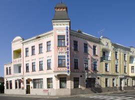 Hotel Olympia Garni，位于捷克利帕的酒店