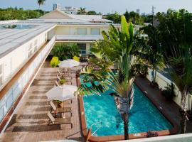 海洋山林小屋，位于布卡拉顿的酒店