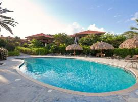 Villa at the Beach, Blue Bay Golf & Beach Resort，位于Blue Bay的酒店