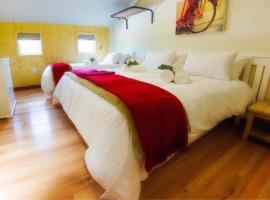 Trails End Bike Hotel，位于格拉鲍的酒店