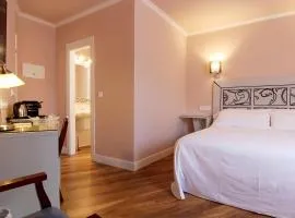 卡斯塔罗斯旅馆