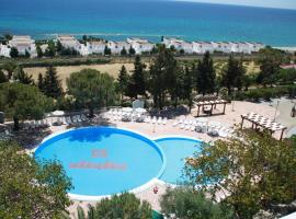 Hotel Villaggio Club Altalia，位于布兰卡莱奥内码头的酒店