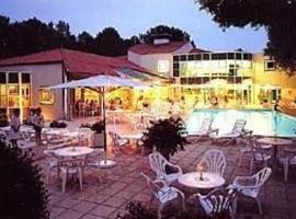 Hotel Parc De La Grange，位于滨海雅尔的酒店