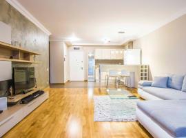 Incity Premium Garden Stay-Central Apartments &Private terrace，位于布加勒斯特的酒店