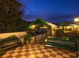 Pine Borough Inn，位于科代卡纳尔的酒店