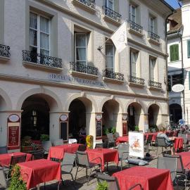 Hostellerie du XVI Siècle，位于尼翁的酒店