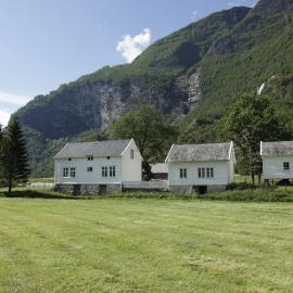 Brekke Gard Hostel，位于弗洛姆的酒店